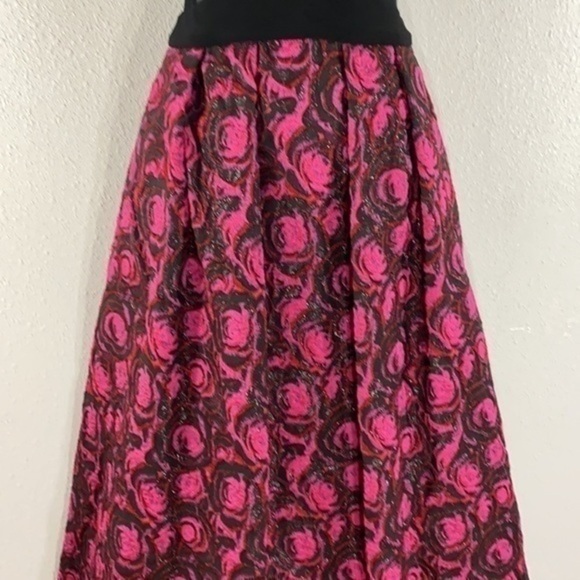 Xscape black floral jacquard cutout maxi gown - Picture 5 of 11